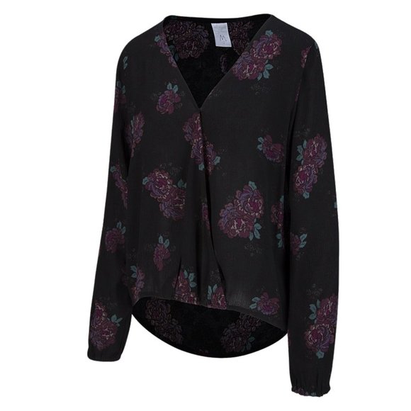 Ripzone Tops - *NWT* Ripzone floral blouse
